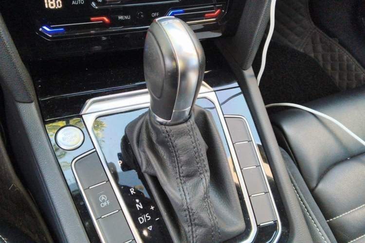 Used Volkswagen Magotan 2020 330TSI DSG Leading Model Gear Lever
