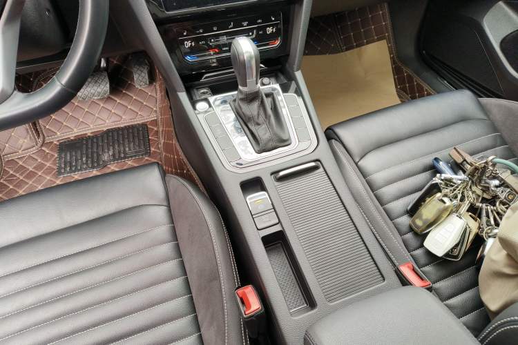Used Volkswagen Magotan 2020 330TSI DSG Leading Model Gear Lever