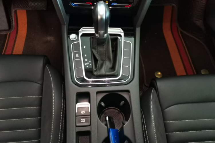 Used Volkswagen Magotan 2020 330TSI DSG Leading Model Gear Lever