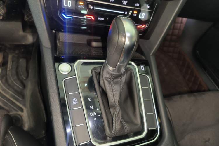 Used Volkswagen Magotan 2020 330TSI DSG Luxury Edition Gear Lever