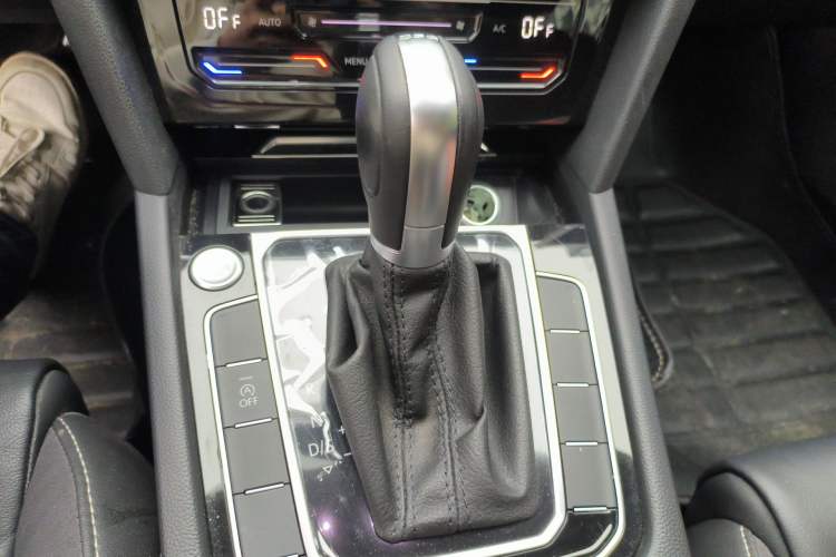 Used Volkswagen Magotan 2020 330TSI DSG Leading Model Gear Lever