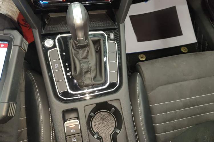 Used Volkswagen Magotan 2020 330TSI DSG Luxury Edition Gear Lever