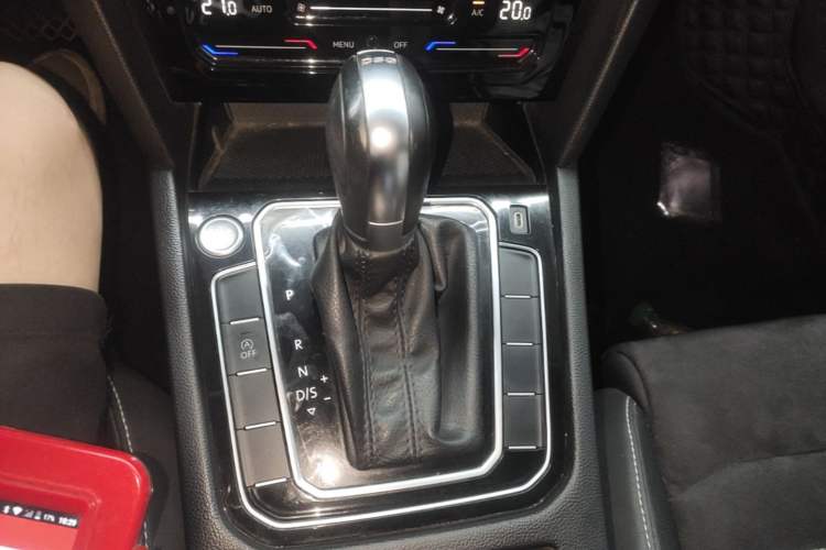 Used Volkswagen Magotan 2020 330TSI DSG Luxury Edition Gear Lever