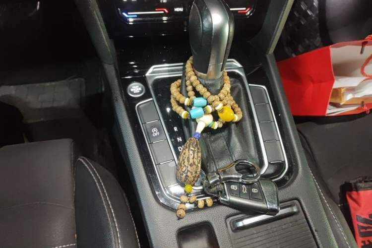 Used Volkswagen Magotan 2020 330TSI DSG Leading Model Gear Lever