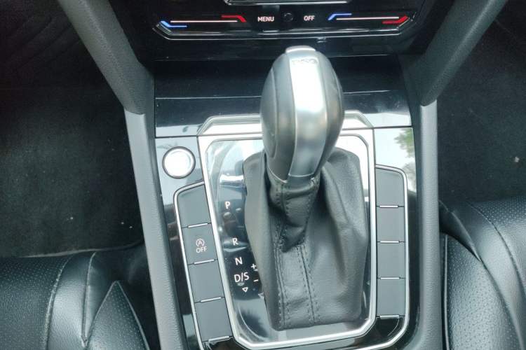 Used Volkswagen Magotan 2020 330TSI DSG Leading Model Gear Lever