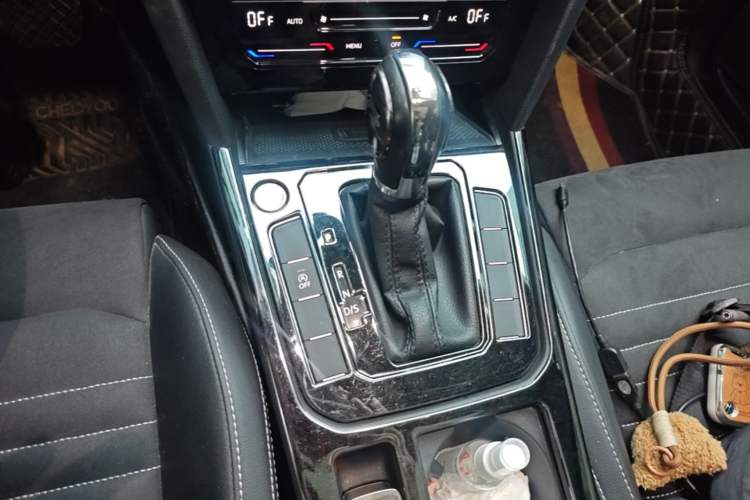 Used Volkswagen Magotan 2020 380TSI DSG Luxury Version Gear Lever