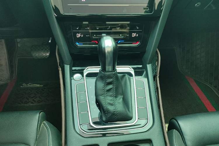 Used Volkswagen Magotan 2020 330TSI DSG Leading Model Gear Lever