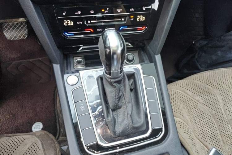 Used Volkswagen Magotan 2020 330TSI DSG Leading Model Gear Lever