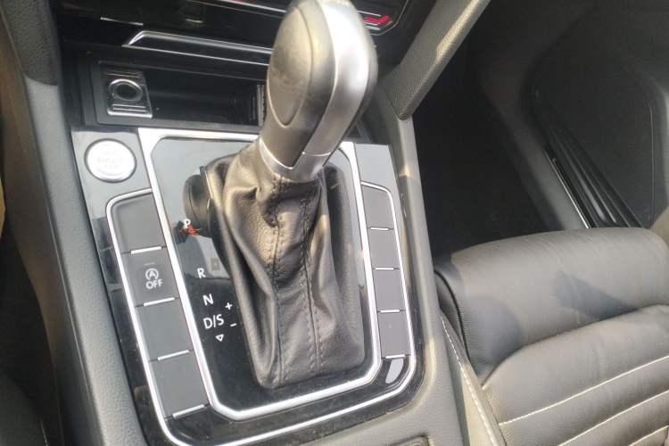 Used Volkswagen Magotan 2020 330TSI DSG Leading Model Gear Lever