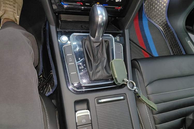 Used Volkswagen Magotan 2020 330TSI DSG Leading Model Gear Lever