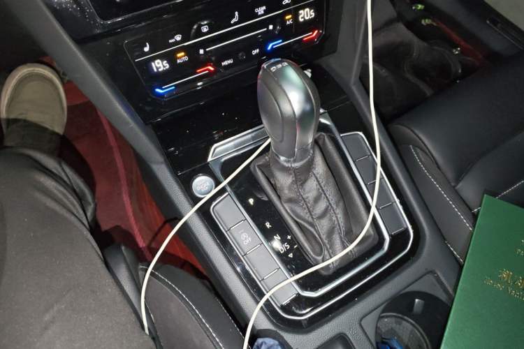 Used Volkswagen Magotan 2020 330TSI DSG Leading Model Gear Lever