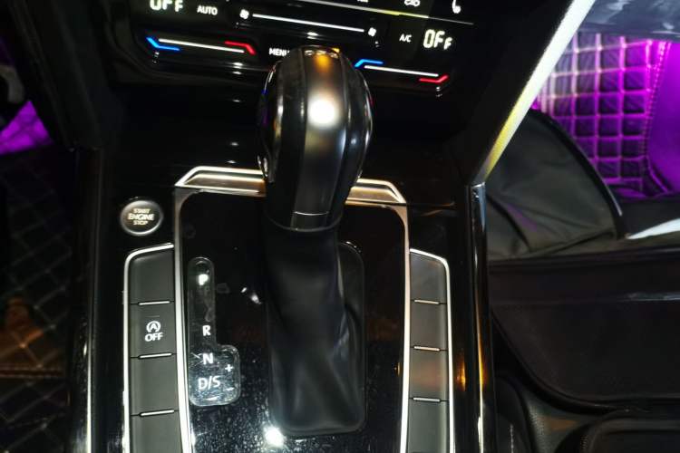 Used Volkswagen Magotan 2020 330TSI DSG Leading Model Gear Lever
