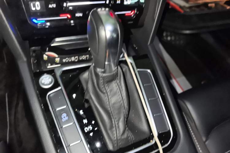 Used Volkswagen Magotan 2020 330TSI DSG Leading Model Gear Lever