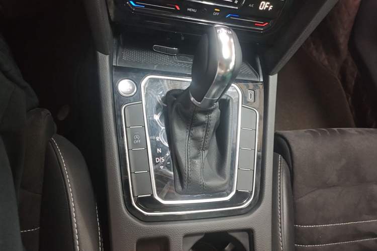 Used Volkswagen Magotan 2020 330TSI DSG Luxury Edition Gear Lever