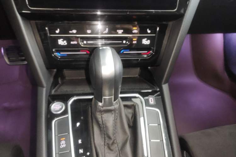 Used Volkswagen Magotan 2020 330TSI DSG Luxury Edition Gear Lever