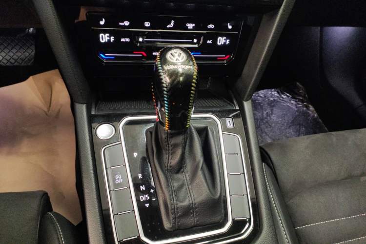 Used Volkswagen Magotan 2020 330TSI DSG Luxury Edition Gear Lever