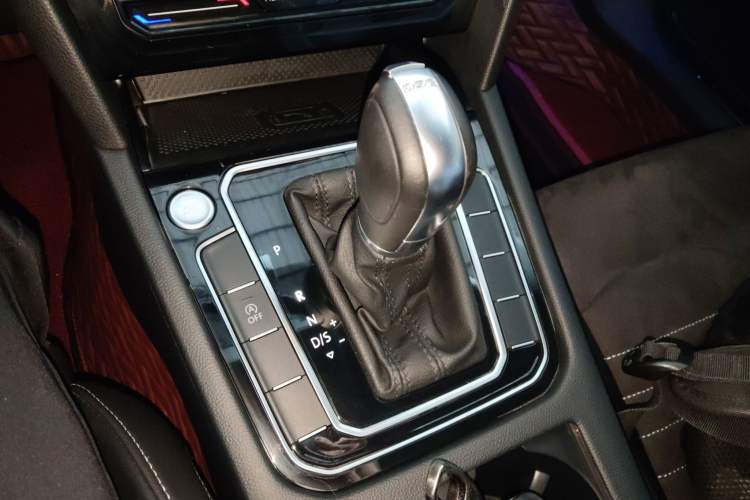 Used Volkswagen Magotan 2020 330TSI DSG Leading Model Gear Lever