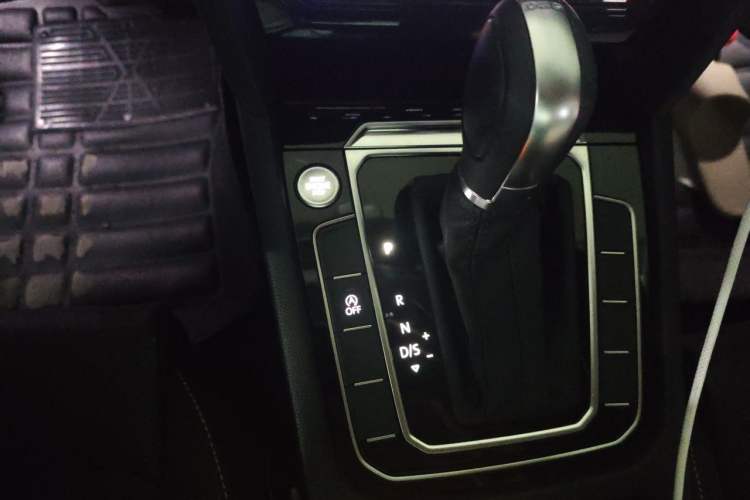 Used Volkswagen Magotan 2020 330TSI DSG Leading Model Gear Lever