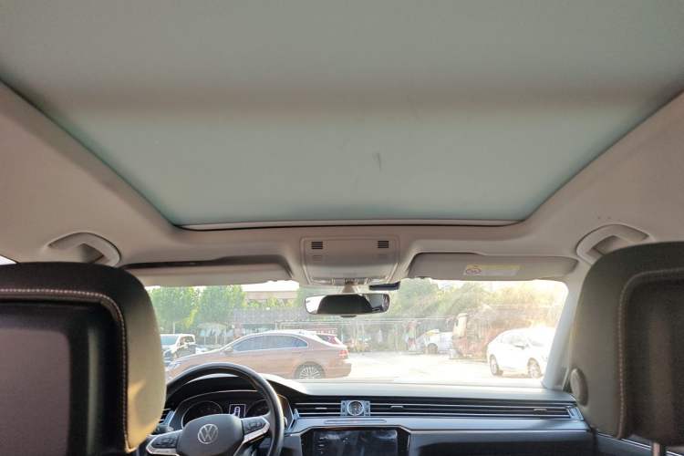 Used Volkswagen Magotan 2020 330TSI DSG Leading Model Headliner