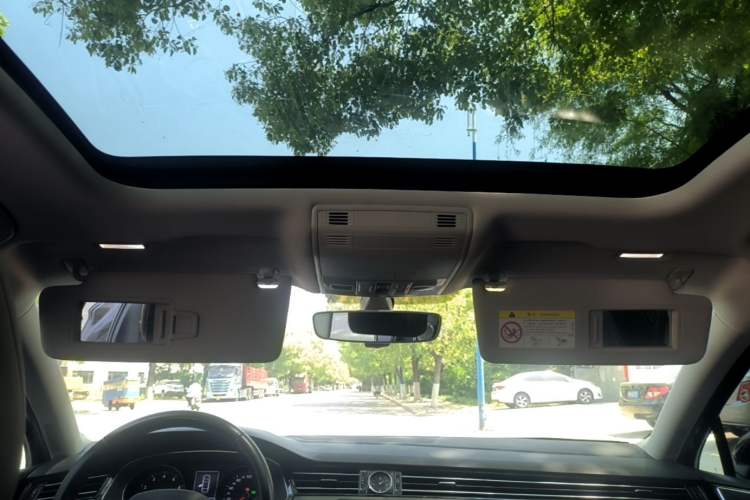 Used Volkswagen Magotan 2020 330TSI DSG Leading Model Headliner