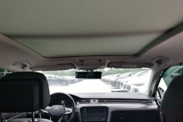 Used Volkswagen Magotan 2020 330TSI DSG Leading Model Headliner