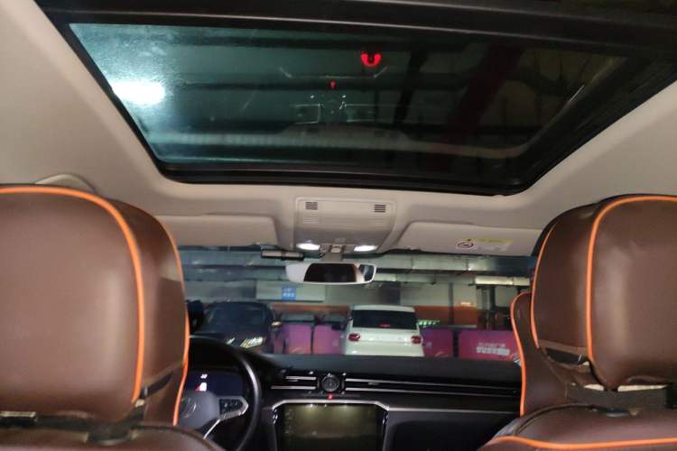 Used Volkswagen Magotan 2020 330TSI DSG Luxury Edition Headliner