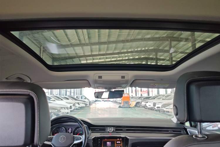 Used Volkswagen Magotan 2020 330TSI DSG Leading Model Headliner