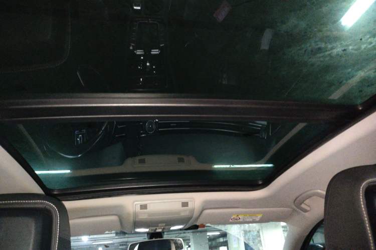 Used Volkswagen Magotan 2020 330TSI DSG Leading Model Headliner