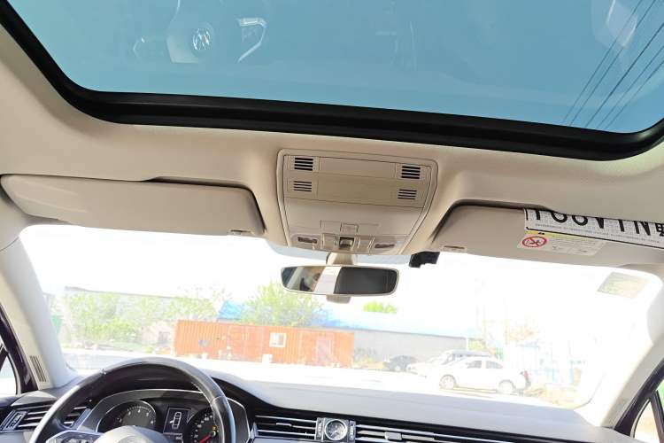 Used Volkswagen Magotan 2020 330TSI DSG Leading Model Headliner