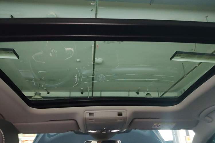 Used Volkswagen Magotan 2020 380TSI DSG Luxury Version Headliner