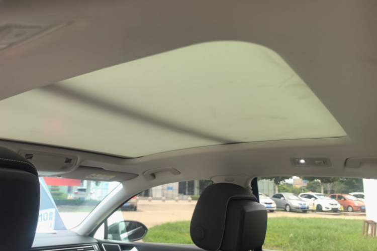 Used Volkswagen Magotan 2020 330TSI DSG Leading Model Headliner