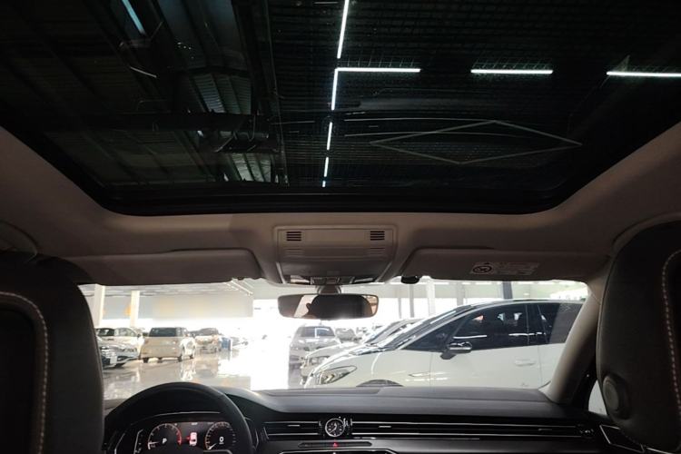 Used Volkswagen Magotan 2020 330TSI DSG Luxury Edition Headliner