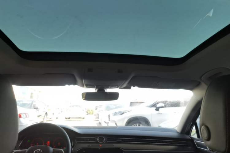 Used Volkswagen Magotan 2020 330TSI DSG Luxury Edition Headliner