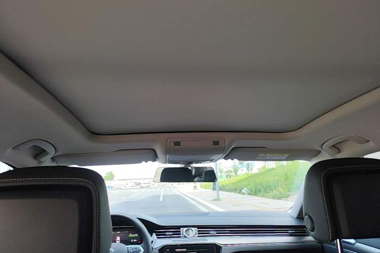 Used Volkswagen Magotan 2020 330TSI DSG Leading Model Headliner