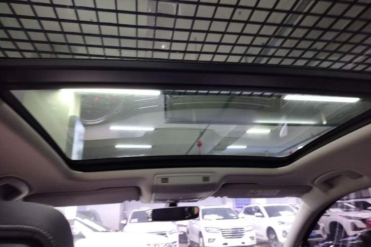 Used Volkswagen Magotan 2020 330TSI DSG Leading Model Headliner