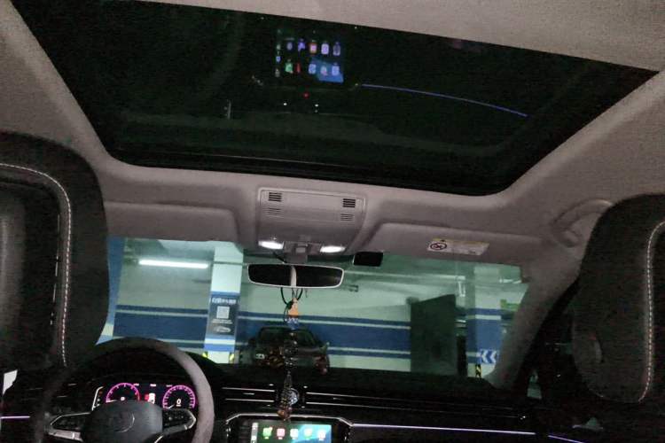 Used Volkswagen Magotan 2020 330TSI DSG Luxury Edition Headliner