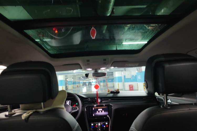 Used Volkswagen Magotan 2020 330TSI DSG Leading Model Headliner