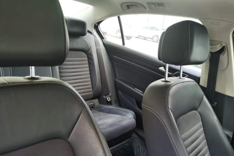 Used Volkswagen Magotan 2020 330TSI DSG Luxury Edition Headliner