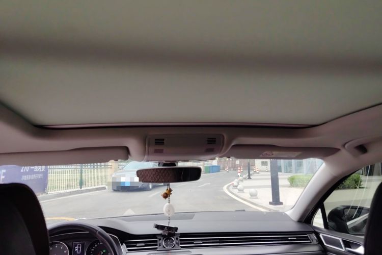 Used Volkswagen Magotan 2020 330TSI DSG Leading Model Headliner