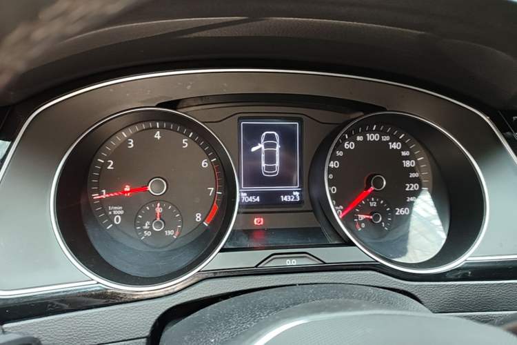 Used Volkswagen Magotan 2020 330TSI DSG Leading Model Instrument Cluster