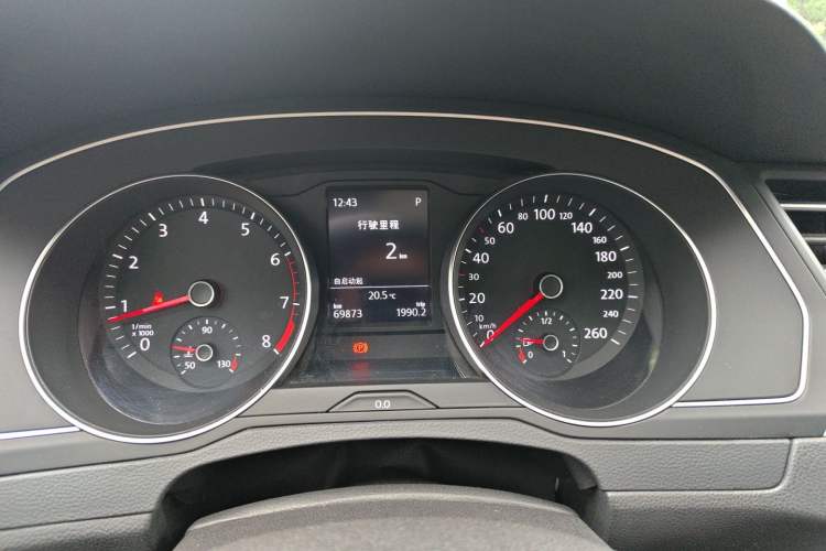 Used Volkswagen Magotan 2020 280TSI DSG Comfort Edition Instrument Cluster