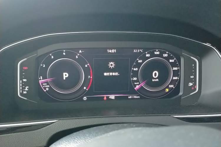 Used Volkswagen Magotan 2020 330TSI DSG Luxury Edition Instrument Cluster