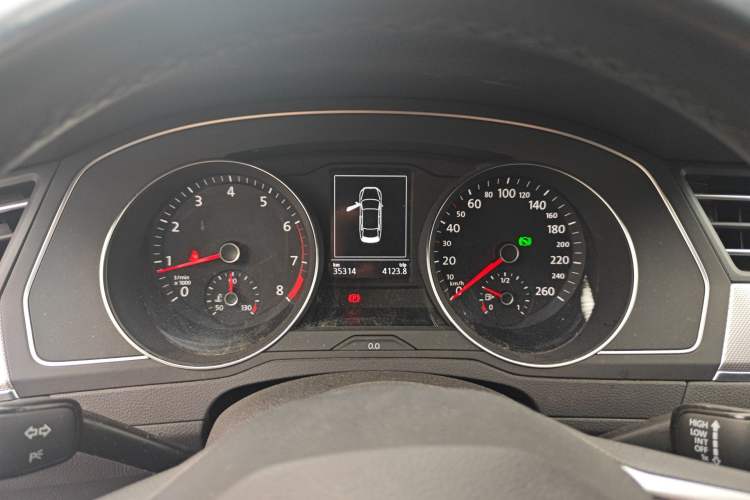 Used Volkswagen Magotan 2020 280TSI DSG Comfort Edition Instrument Cluster