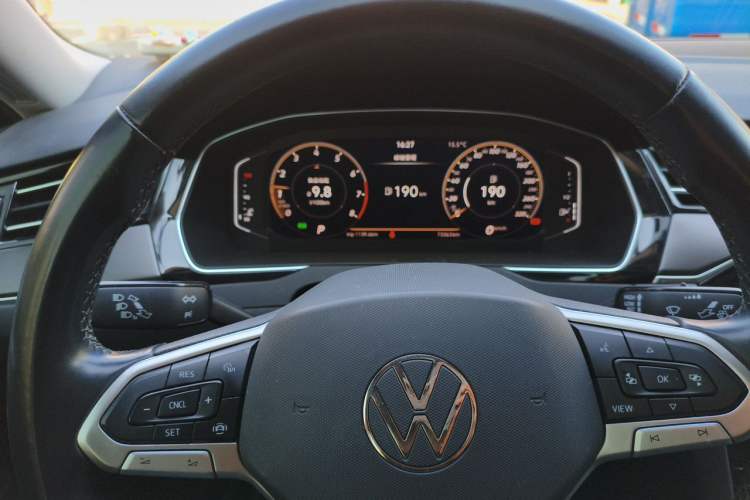 Used Volkswagen Magotan 2020 330TSI DSG Leading Model Instrument Cluster