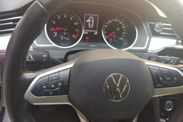 Used Volkswagen Magotan 2020 280TSI DSG Comfort Edition Instrument Cluster