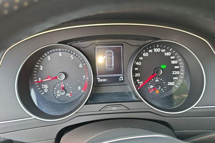 Used Volkswagen Magotan 2020 280TSI DSG Comfort Edition Instrument Cluster