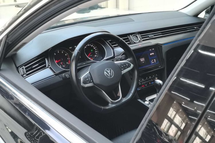 Used Volkswagen Magotan 2020 330TSI DSG Leading Model Interior 1
