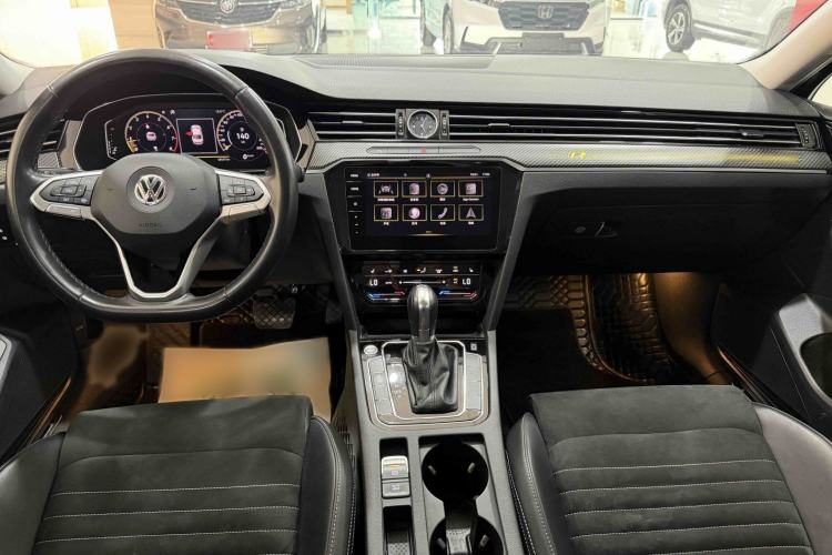 Used Volkswagen Magotan 2020 330TSI DSG Luxury Edition Interior 1