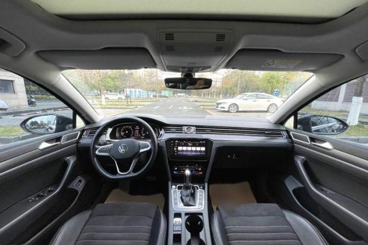 Used Volkswagen Magotan 2020 330TSI DSG Luxury Edition Interior 1