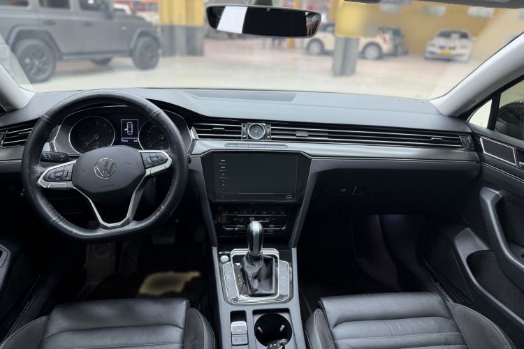 Used Volkswagen Magotan 2020 330TSI DSG Leading Model Interior 1